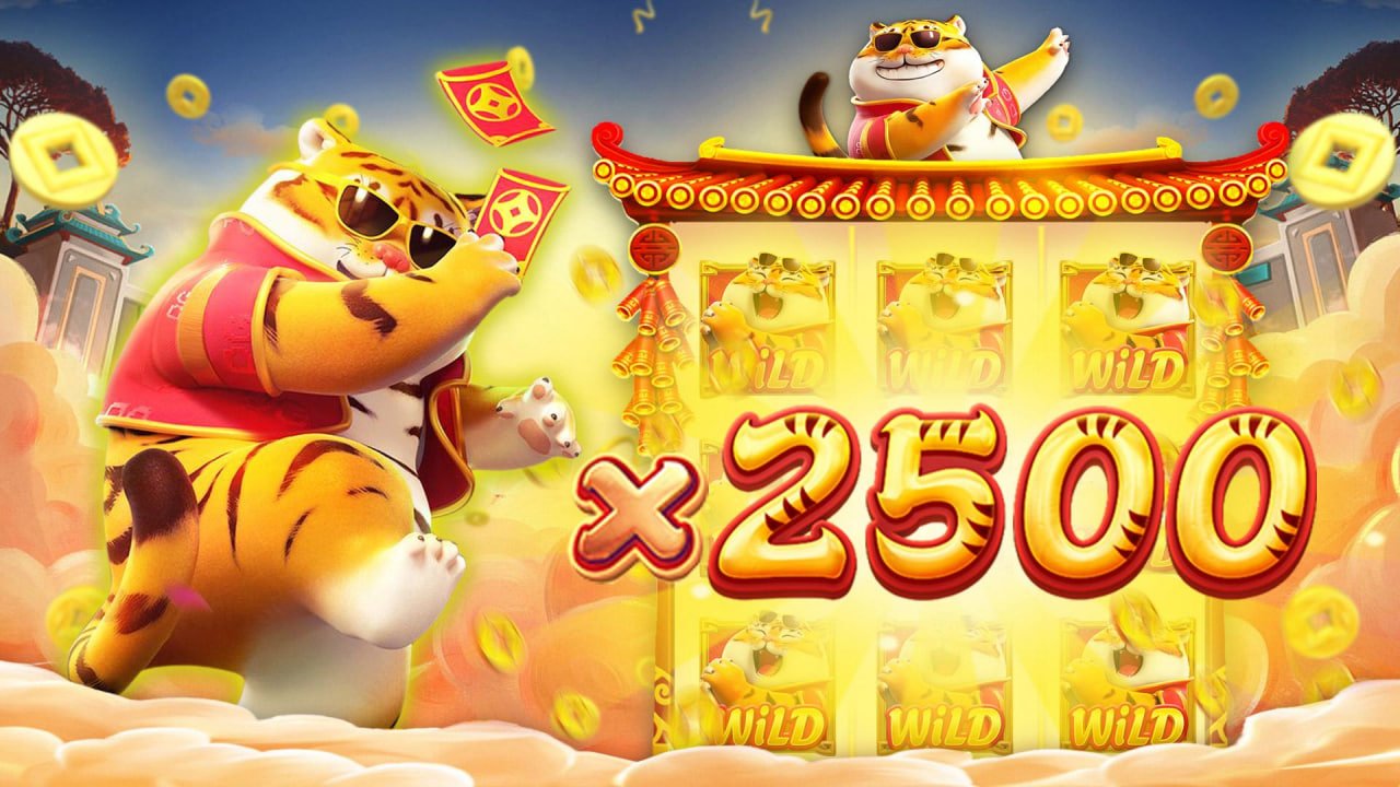 philucky game lobby showing slots and live casino categories on mobile